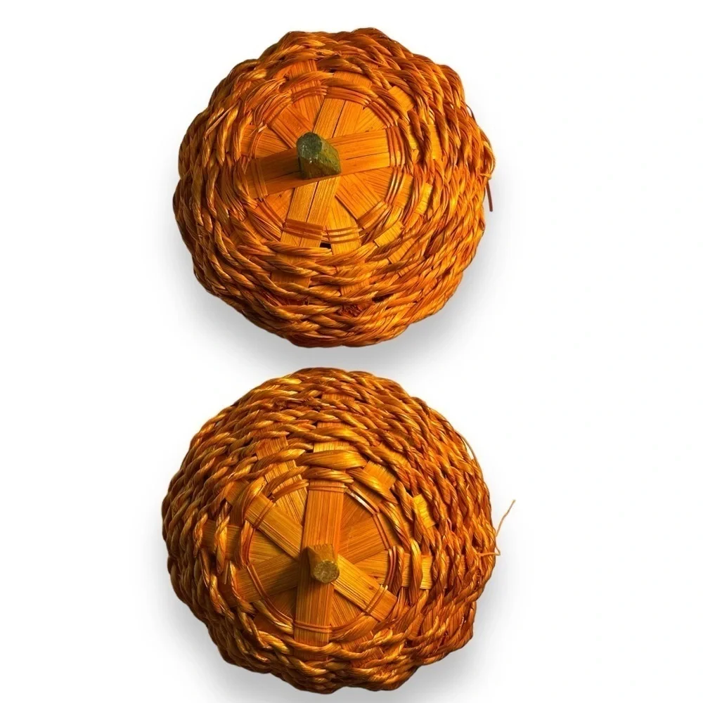 Lot Of 2 Wicker Halloween/Thanksgiving Orange Pumpkin Baskets with Lids 5”